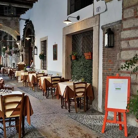 Santa Lucia Apartment *